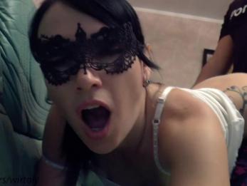 Секс с незнакомцем в маске