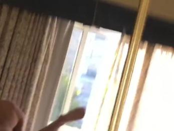 Начало отпуска с интенсивного траха в номере отеля