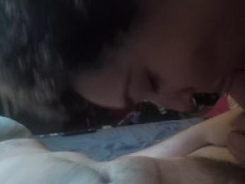 Девушка смешанной расы дает лучшую голову.