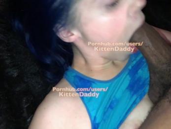 Белая шлюшка из спортзала делает минет на лицо в любительском видео - KittenDaddy