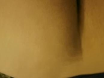 Светлокожую чернокожую милфу-толстушку долбят и обожают анал для камшота на лицо