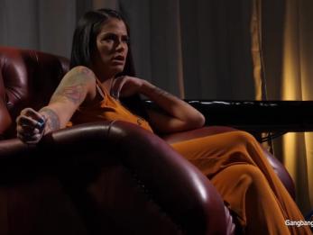 Татуированная стриптизерша групповуха и кремпай