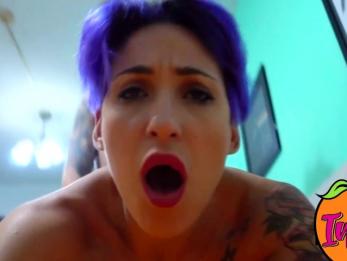 HERMOSA MODELO SG TRAGA POLLA Y ES FOLLADA POR EL ANO