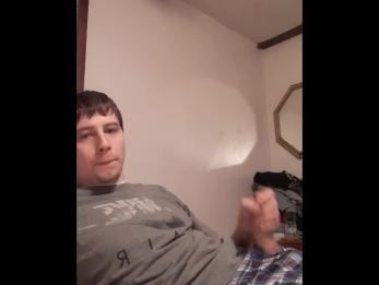 Большой член Камминг один дома