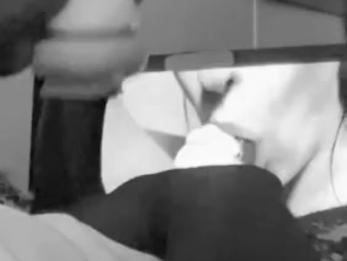 Тинка с большим хуем кончает во Fleshlight